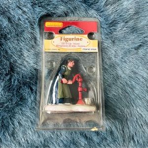 Lemax 2005 Fill 'Er Up Harvest Crossing #97528 52507 American Hometown Villager